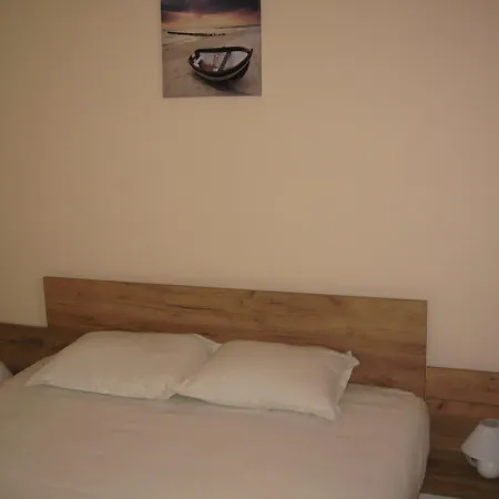 Appartement Apartcomplex Chateau Aheloy